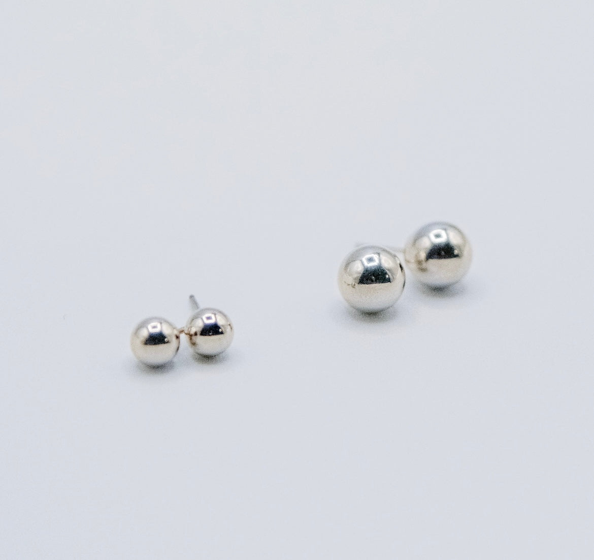 Golden Glimmer Studs 5mm